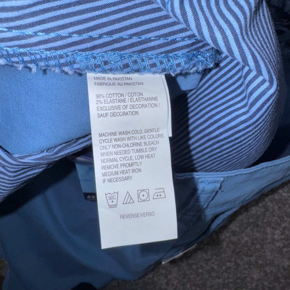 IZOD Saltwater Dockside Mens Classic Fit Stretch Shorts Riviera Blue 42 NEW - Picture 6 of 8